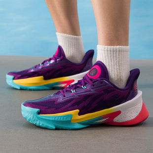 UA安德玛男鞋女鞋运动鞋户外场上篮球鞋休闲鞋缓震训练鞋3027983