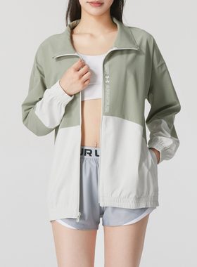 安德玛外套女装运动潮流时尚休闲防风衣梭织连帽夹克 13698