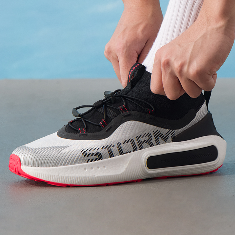 安德玛缓震回弹休闲鞋男鞋