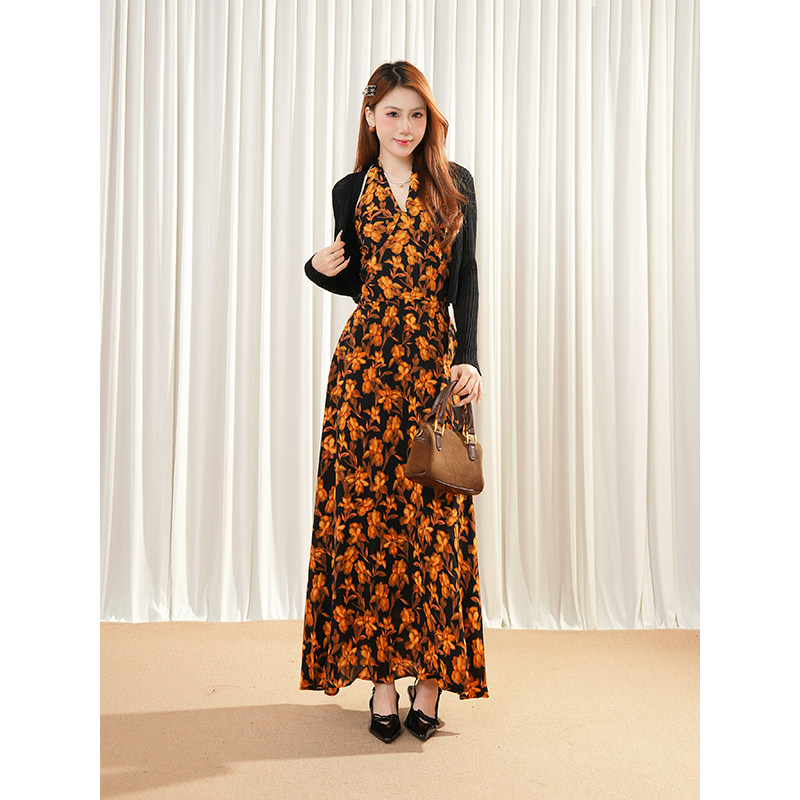 2025年春秋季新款港风氛围感时尚气质显瘦碎花连衣裙+开衫两件套,女装/女士精品,时尚套装,淘宝优惠券,粉丝福利购,淘宝优惠卷