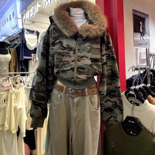 韩国东大门冬季新款迷彩毛领连帽短款外套女美式复古宽松拉链夹克