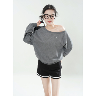 【露思同款】斜肩露肩小标宽松套头卫衣长袖慵懒松弛感套装女夏秋