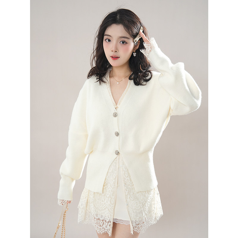 韩系千金感套装女春季2025新款蕾丝衬衫+v领针织开衫+半裙三件套