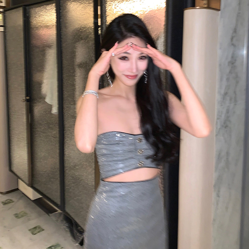 Boamarket 亮片抹胸连衣裙女2024新款气质主持高级宴会设计感裙子,女装/女士精品,连衣裙,淘宝优惠券,粉丝福利购,淘宝优惠卷