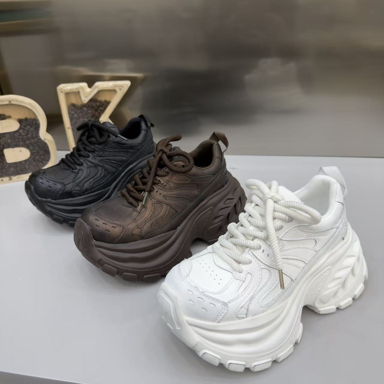 欧货时尚厚底老爹鞋2025新款