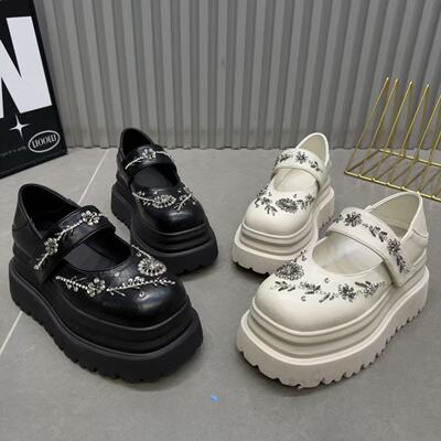 欧货重工水钻厚底乐福鞋