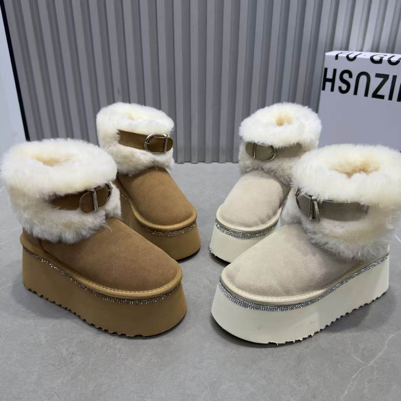 女款加厚羊毛皮毛一体松糕雪地靴