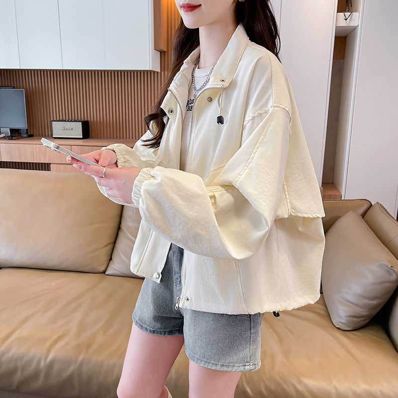 小个子短款冲锋衣外套女春秋季2025新款宽松大码百搭休闲夹克上衣