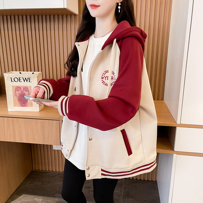 秋冬季2024新款设计感小棒球服女