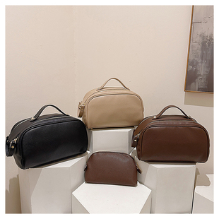 真皮化妆包女手提保龄球包大容量便携收纳包