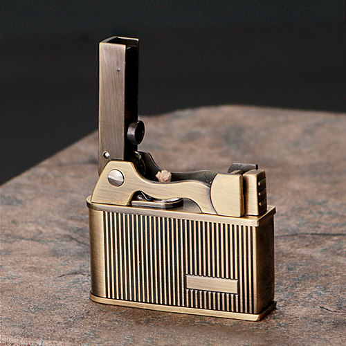 中邦让子弹飞煤油打火机一键弹射