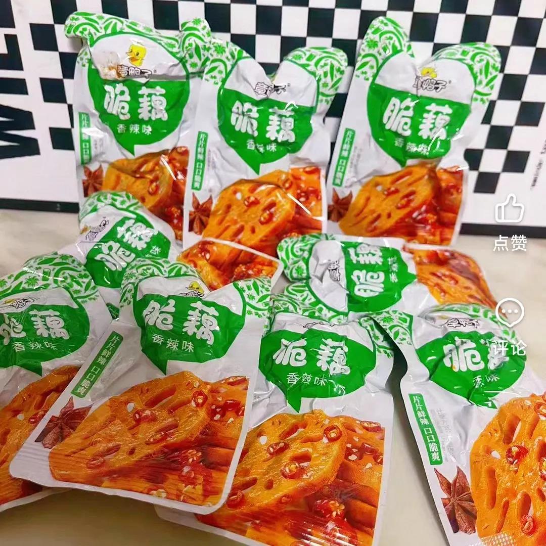 章鸭子大刀藕片零食麻辣脆藕片休闲解馋下饭菜藕片开袋即食小包装