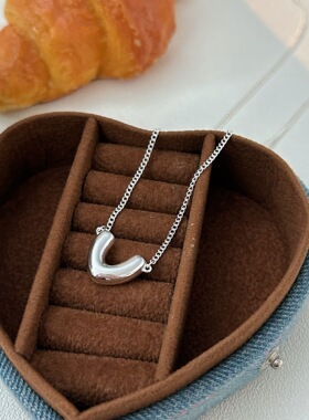 S925纯银V形几何项链女小众轻奢时尚小清新精致闺蜜锁骨链百搭潮