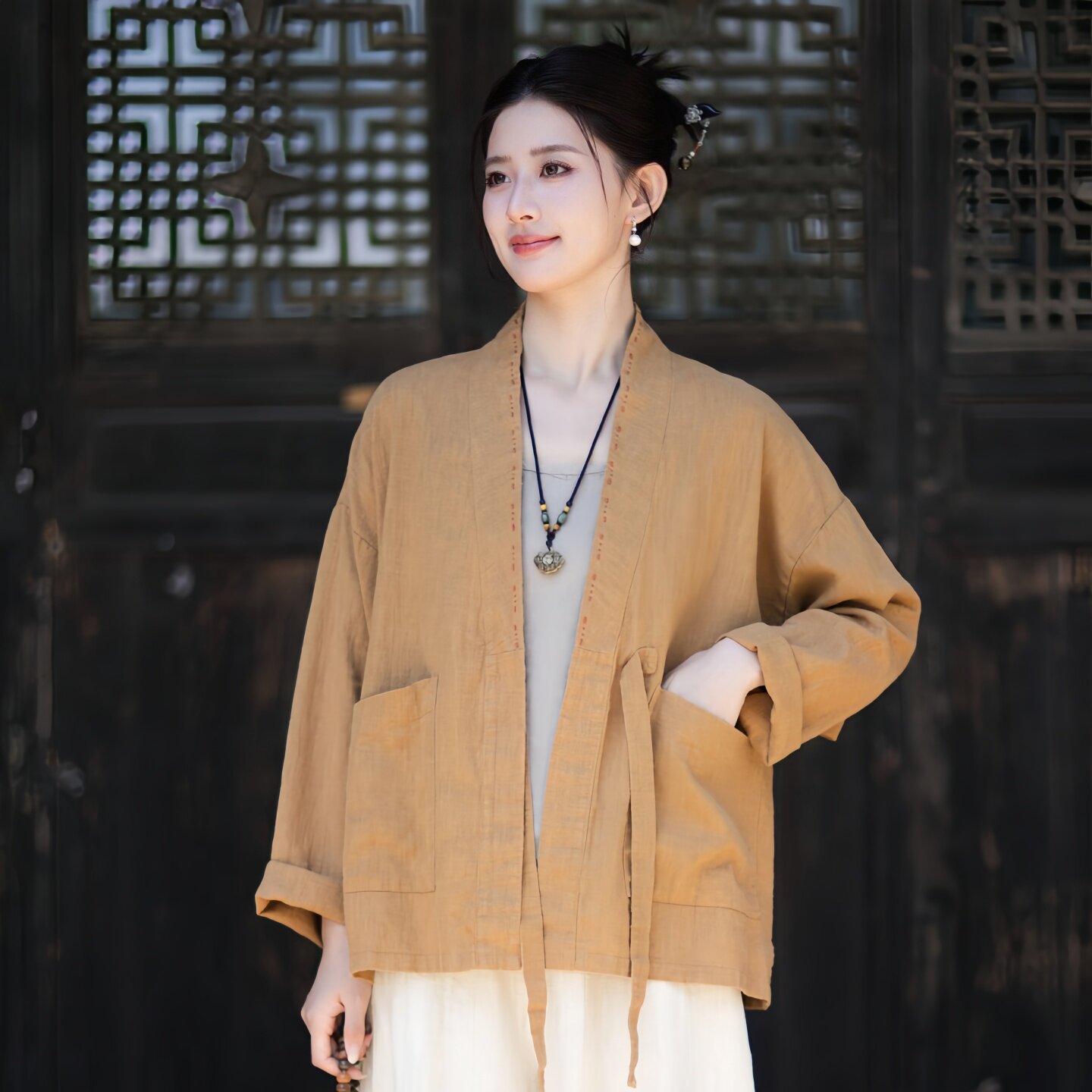 新中式禅意V领系带上衣女图片