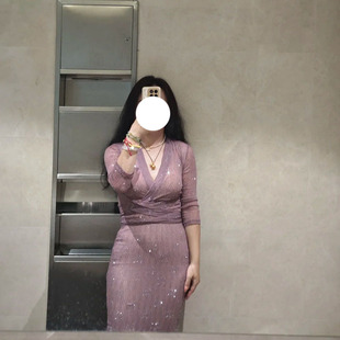显瘦包臀裙子 微胖大码 细闪V领系带收腰设计长袖 连衣裙女秋季 新款
