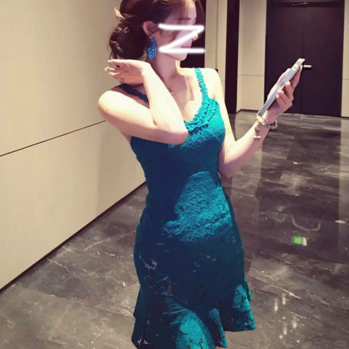 大码mm法式气质荷叶边吊带连衣裙女修身显瘦纯欲风孔雀绿蕾丝裙子