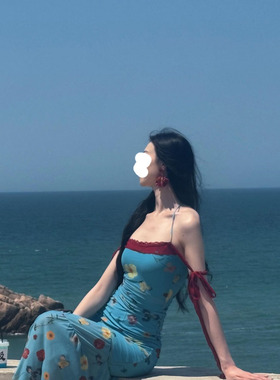 法式新款气质蓝色吊带连衣裙女夏季高级性感露背收腰包臀鱼尾长裙