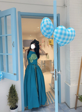 夏季超好看多巴胺甜美度假风蓝色波点背心连衣裙新款大裙摆长裙