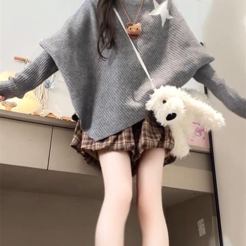 灰色高领斗篷上衣女新款设计感小众慵懒风不规则长袖针织衫毛衣女