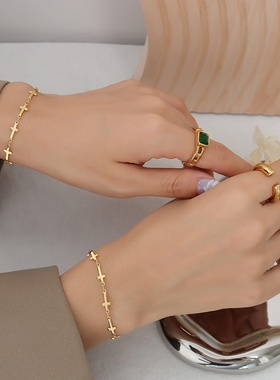 欧美ins风钛钢镀18K金保色潮流手饰时尚小众设计感几何十字架手链