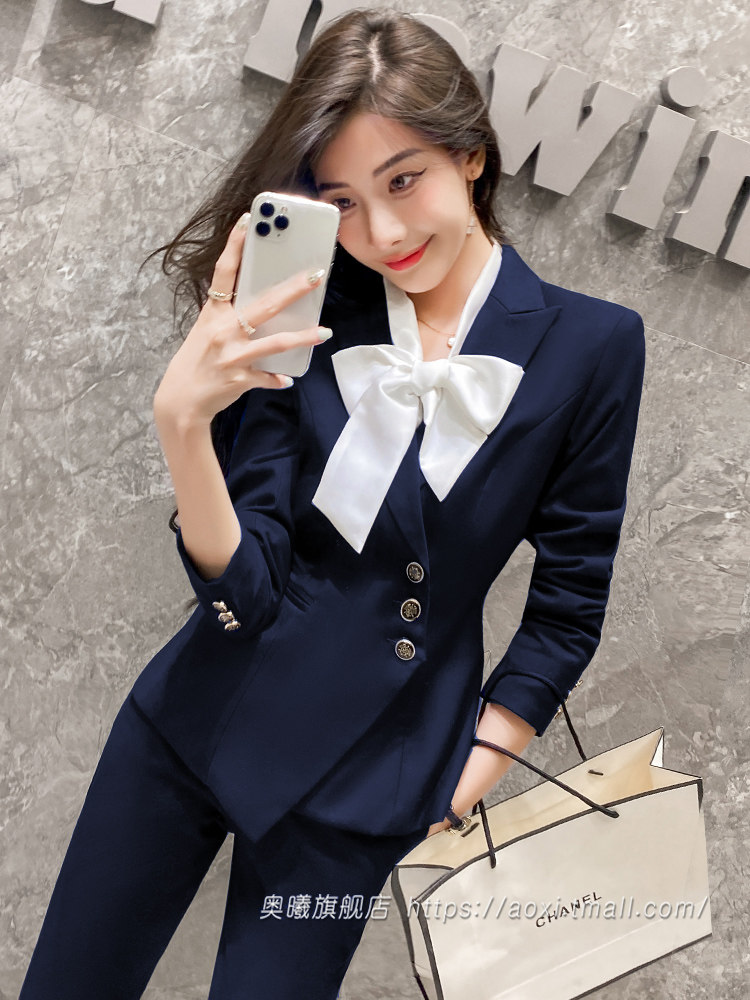 今年流行小西服套装女秋冬季通勤质感修身蓝色冷淡风西装套裤高级