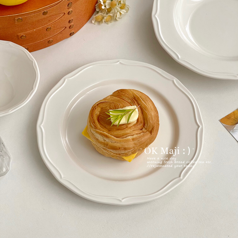 ins风纯白花边陶瓷盘子