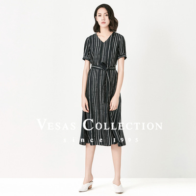 蓝白撞色海军系列知性风