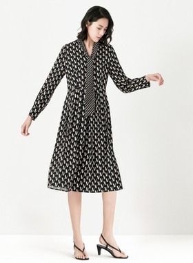 Vesas Collection 唯尚女装 法式长款优雅连衣裙VS211D125336