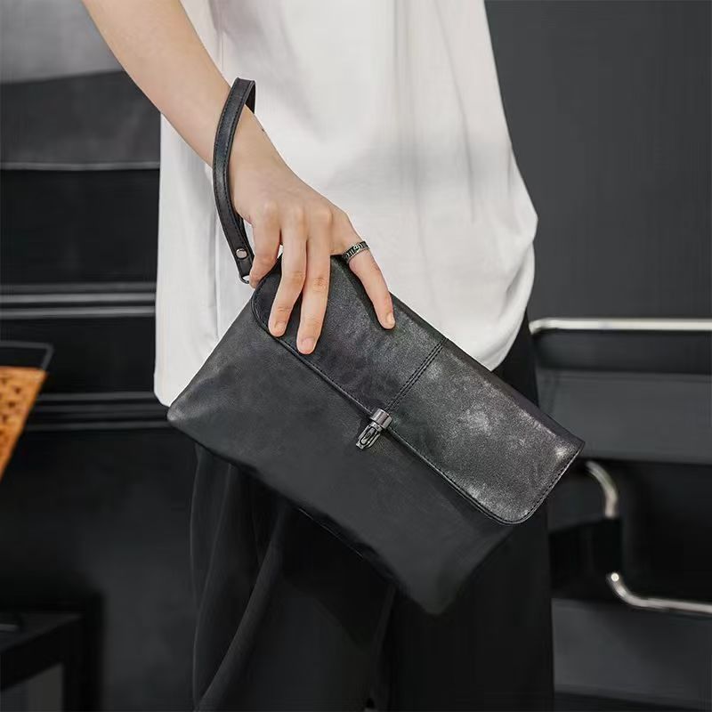 日本品质欧美复古男士手拿包锁扣时尚潮流手抓包软皮商务休闲信封