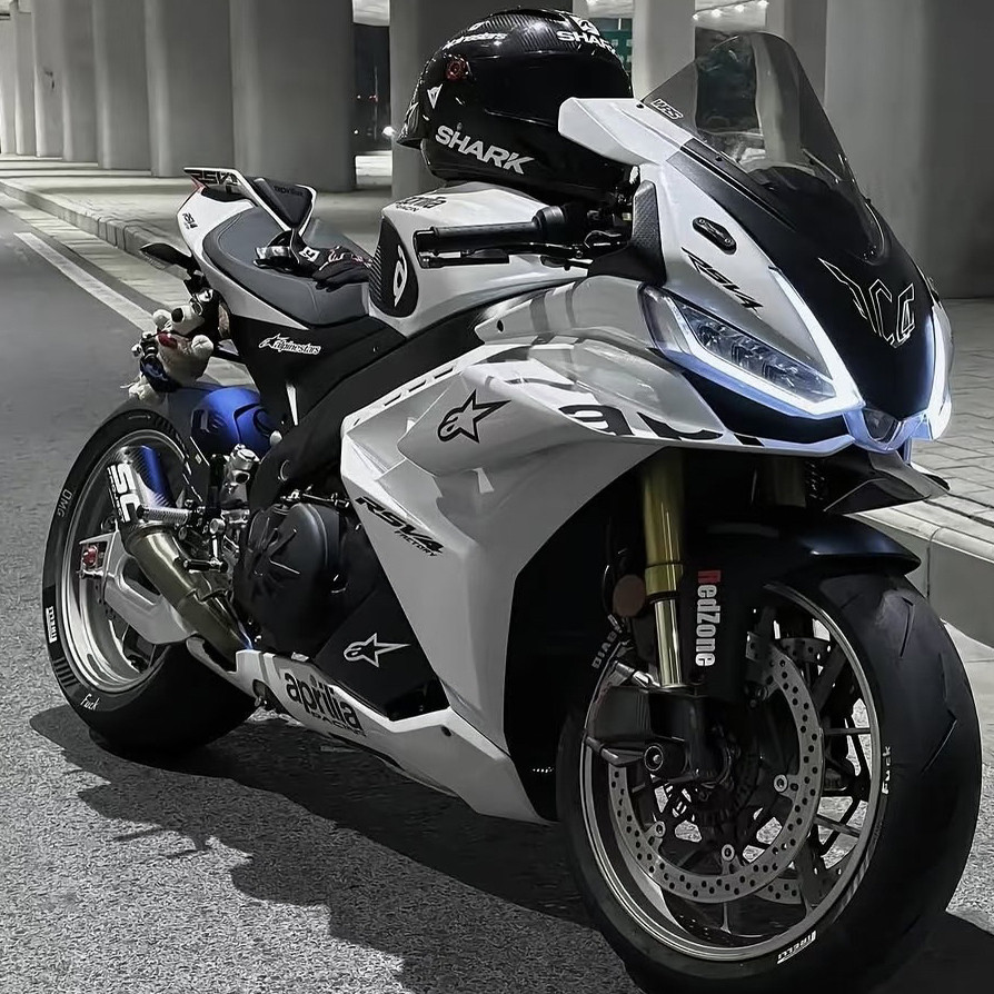 阿普利亚RSV4/1100外壳版画定制