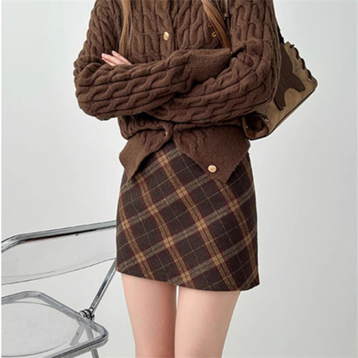 大码高级感格子毛呢短裙a字裙子