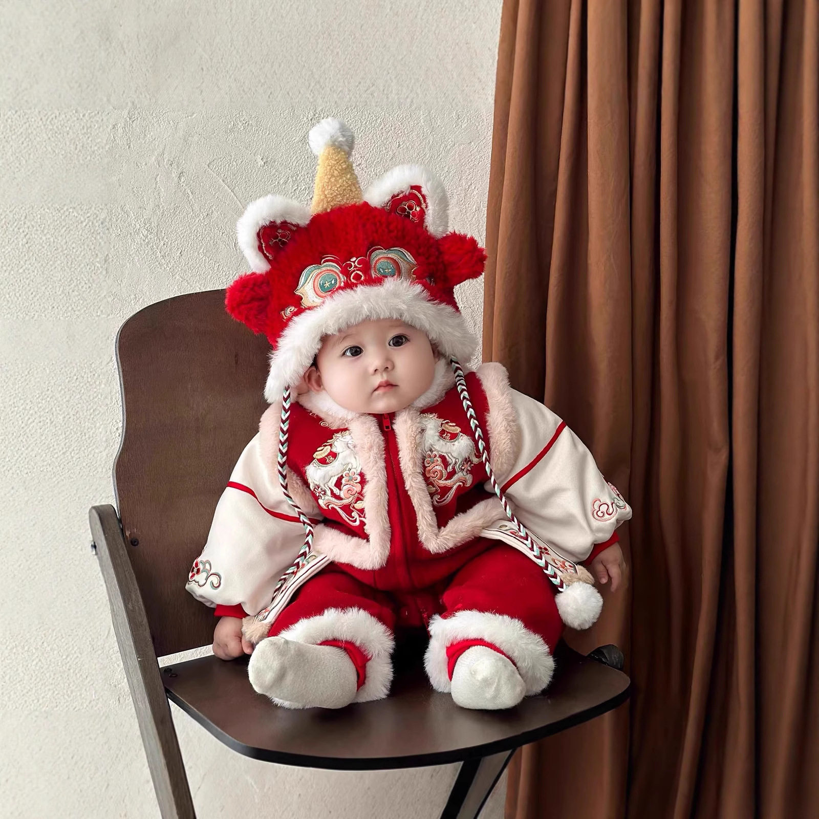 抓周宴女宝礼服冬季连体衣宝宝新年衣服冬季新生幼儿冬天保暖喜庆