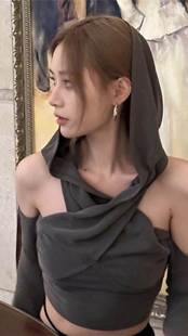 Hooded Long Sleeve T-shirt for Women纯色修身露脐连帽长袖T恤