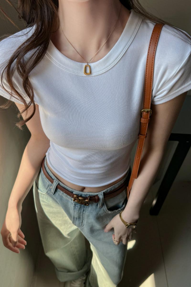 设计感夏季圆领正肩短袖t恤女式辣妹修身韩系短款打底衫内搭上衣，女装T恤，搜酷衣阁