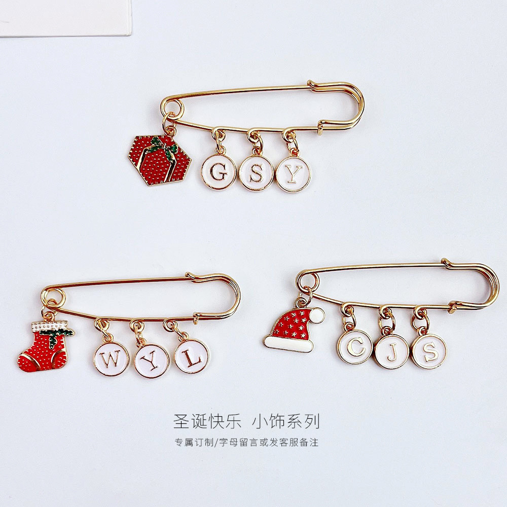 diy定制圣诞系列名字字母胸针图片