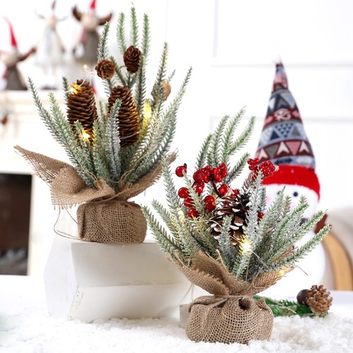 创意迷你小号桌面圣诞树摆件发光发灯美陈圣诞节装饰品场景布置