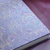 躲在耳里木槿硬面本绸缎布面日记本国风古风中式 笔记本温柔紫A5