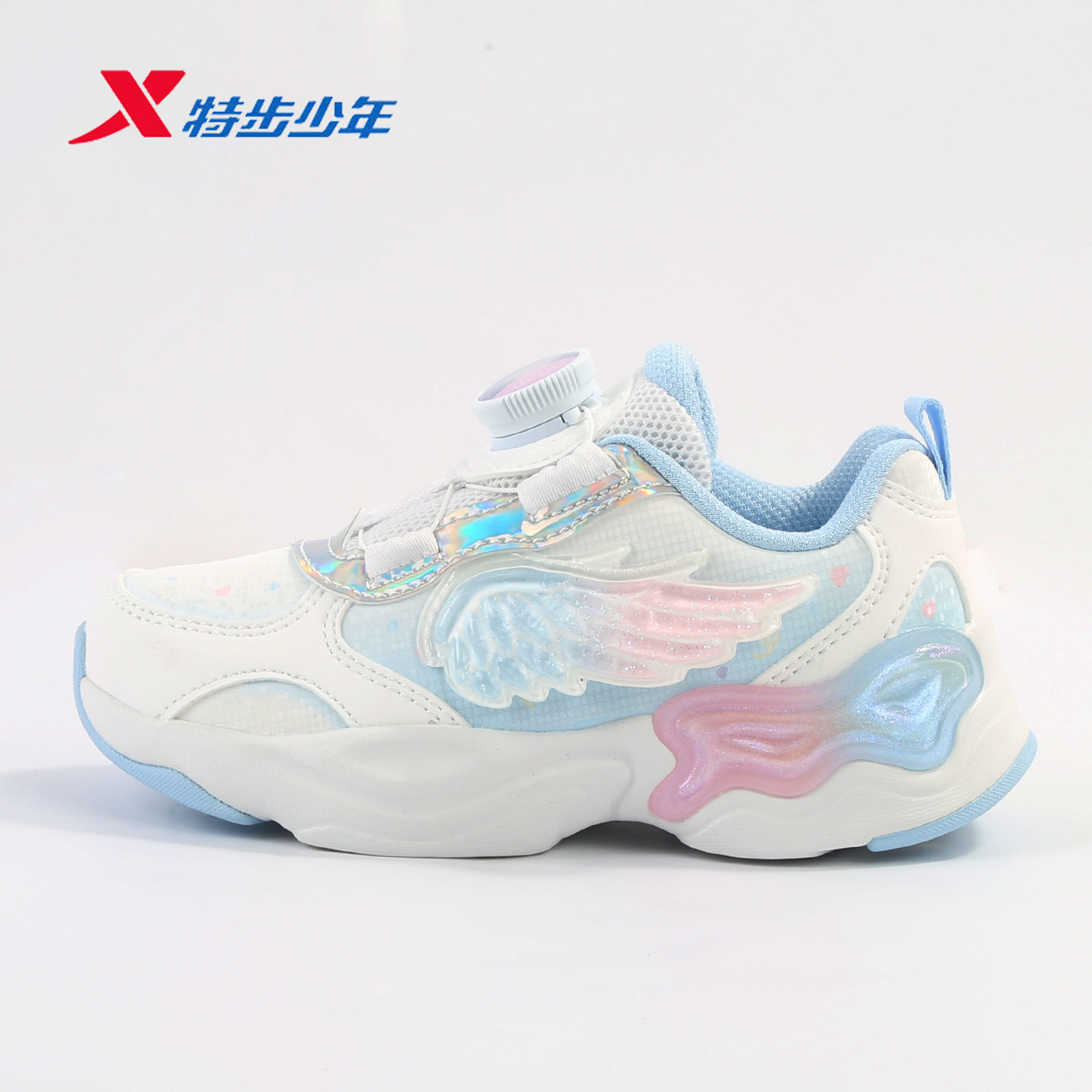 特步翅膀鞋女童休闲鞋小童
