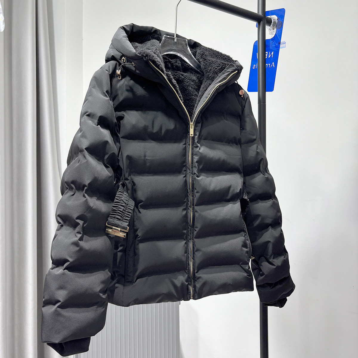 ins博主款北欧极简风腰带收腰黑色连帽棉服修身防水防风棉服外套