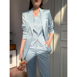 2025春新款西服套装女神范修身显瘦简约通勤面试正装西服三件套OL