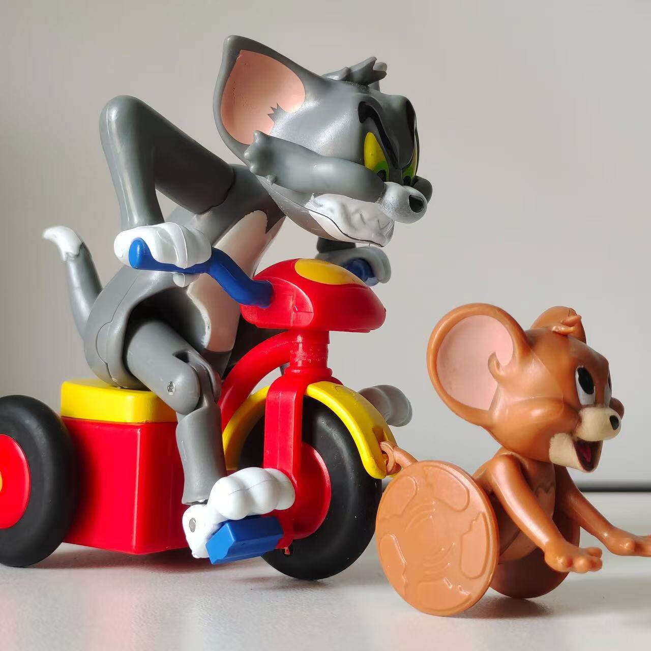 倒霉的猫发条玩具摆件