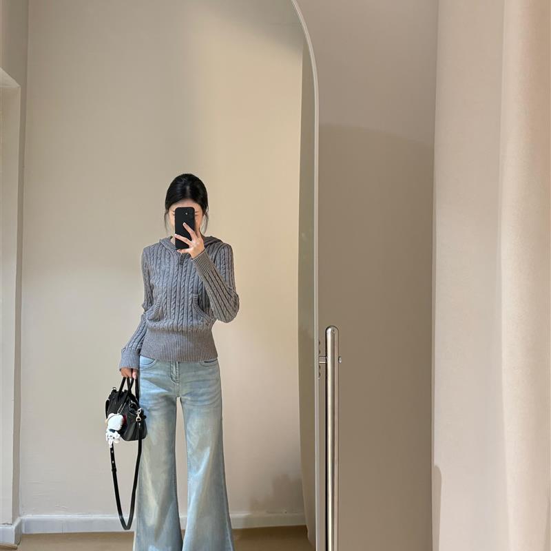 灰色连帽麻花毛衣女2025新款早春秋季高级感慵懒风修身针织衫上衣