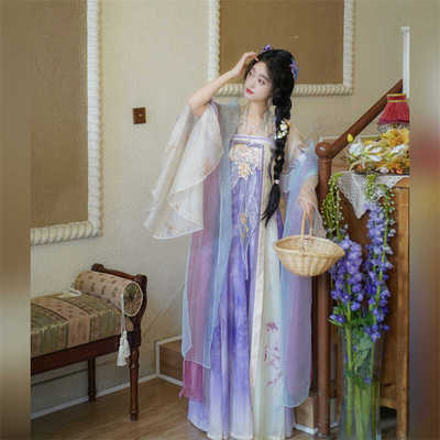 醉时阁三色显瘦吊带裙流光殿春