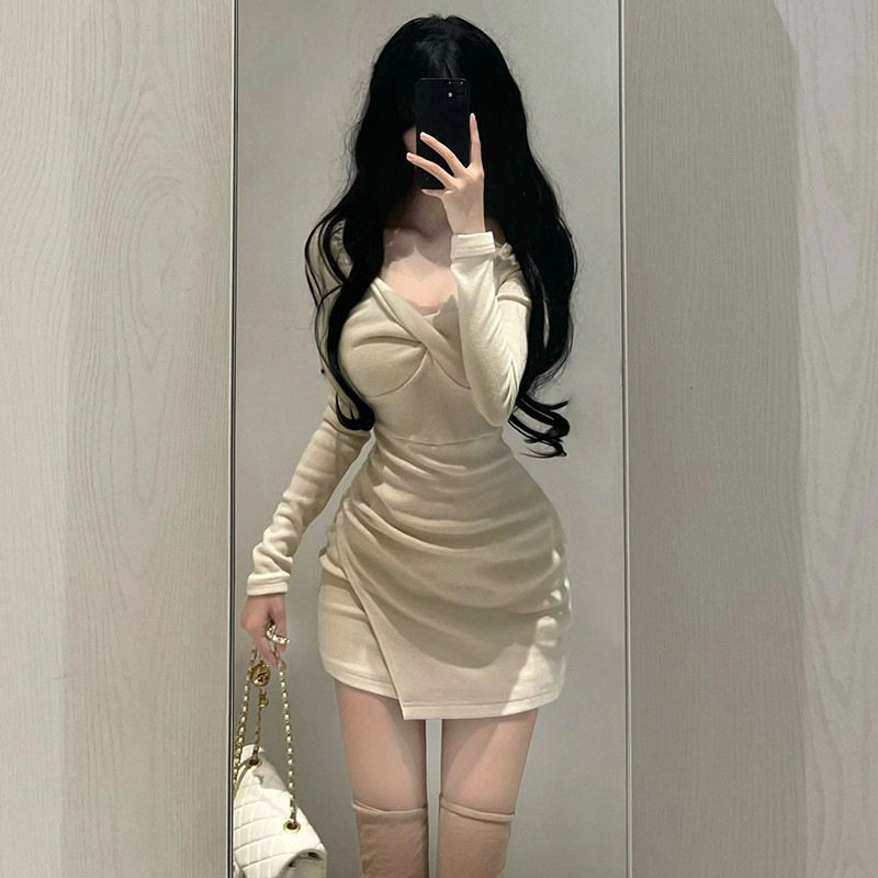 性感辣妹超好看扭结长袖