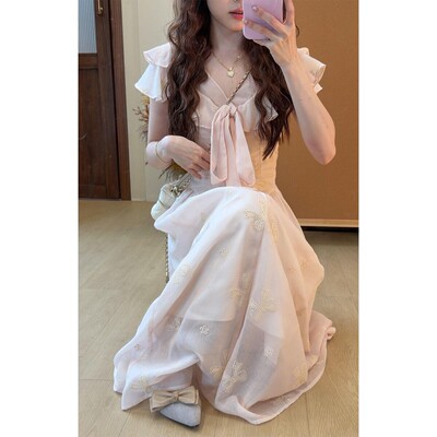 法式泡泡袖粉色洋装子女
