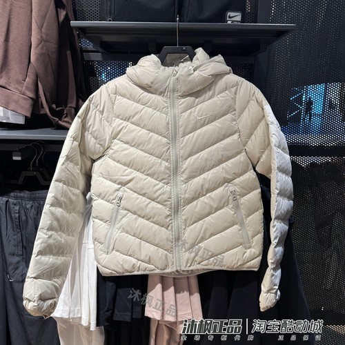 耐克女子冬季连帽保暖休闲羽绒服