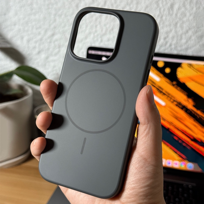 AI高级肤感适用于iPhone17苹果16手机壳新款磨砂黑色PC硬壳Pro max简约男士女款15全包带磁吸MagSafe相机按键