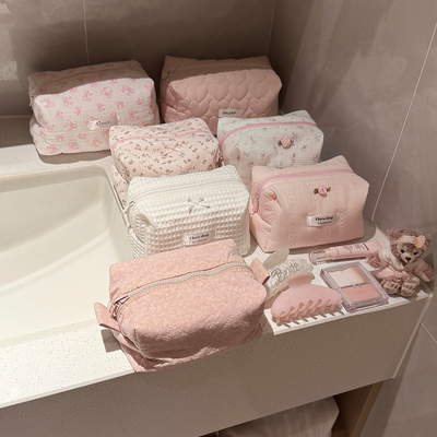 超级少女心的化妆包！