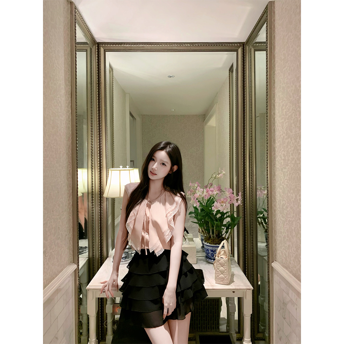 YIYIWANG 草莓苏打 法式轻熟蕾丝拼接粉色小衫女温婉系带无袖上衣