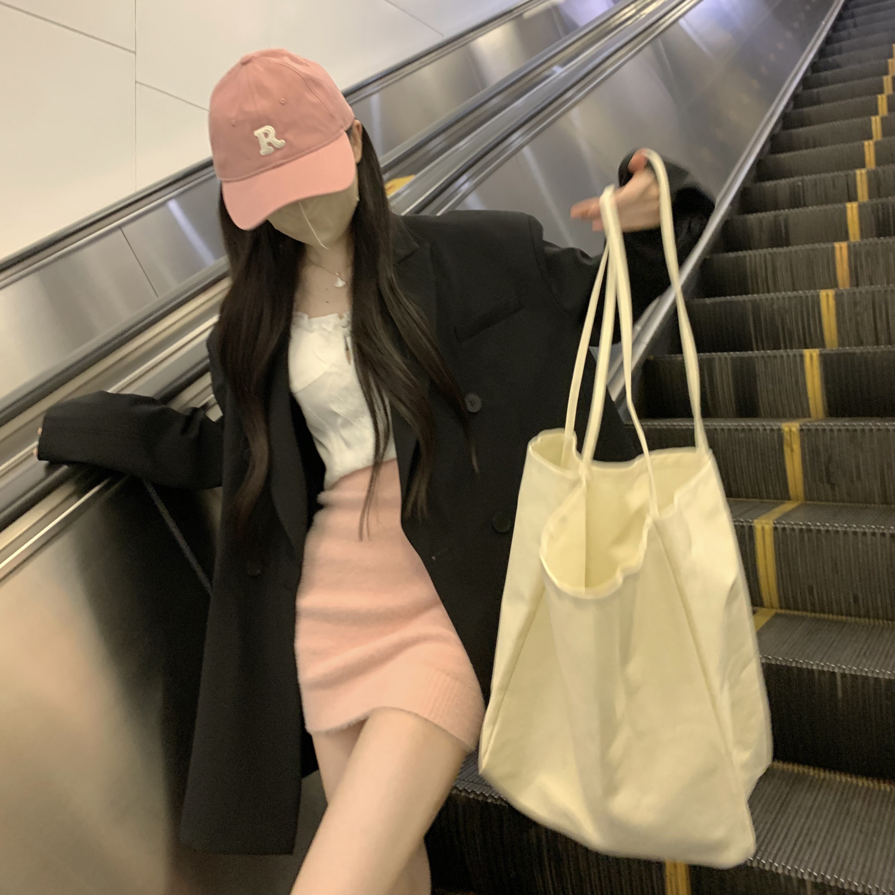 YYW汪澜的妹妹针织包臀短裙